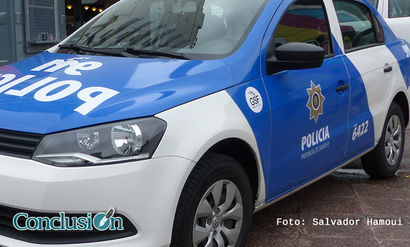 Un grupo de treinta personas atacó a un hombre que habría intentado robar una casa