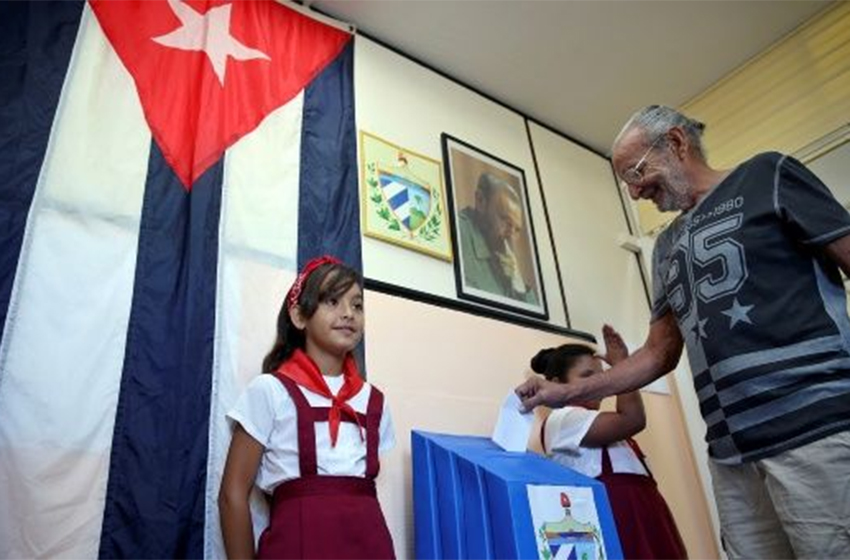 Cuba vota el domingo en las últimas elecciones que tendrán un Castro en la presidencia