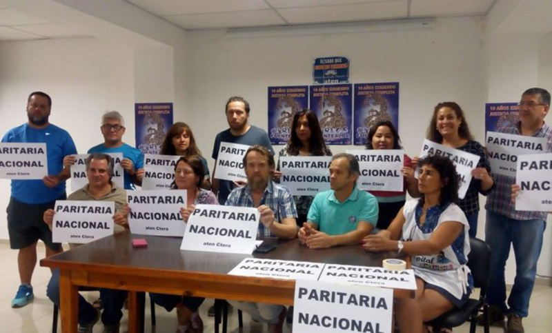 Docentes neuquinos resolvieron 48 horas de paro para la semana próxima