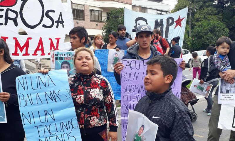 Citaron a declarar a los dos policías acusados de matar al niño de 12 años