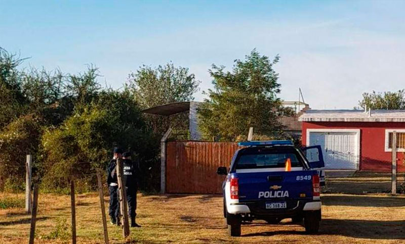 Un policía estranguló a su pareja y luego se pegó un tiro