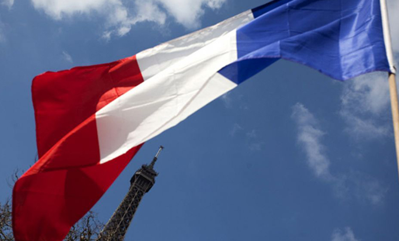 Francia reduce su déficit a menos del 3% por primera vez en dos años
