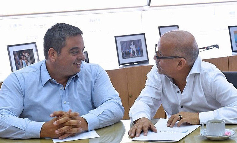 Denuncian pacto entre Frutos y los empresarios para aumentar el pan