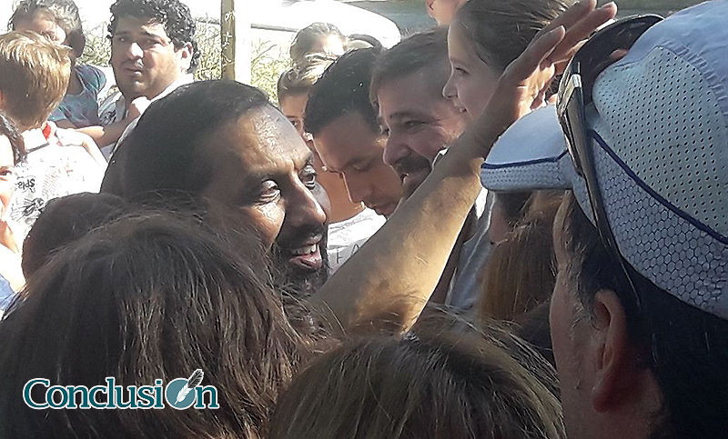 El Vía Crucis ya se siente en barrio Rucci con la presencia del Padre Ignacio