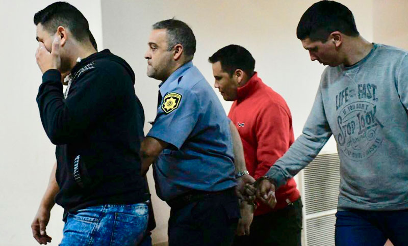 Prisión preventiva para dos de los policías que golpearon jóvenes en las Cuatro Plazas