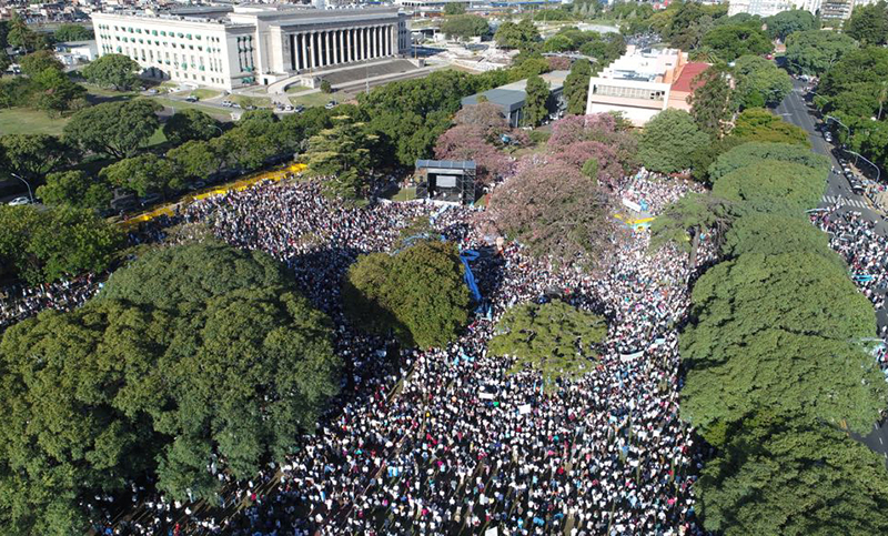 Una marea humana marchó «por la vida» en Buenos Aires