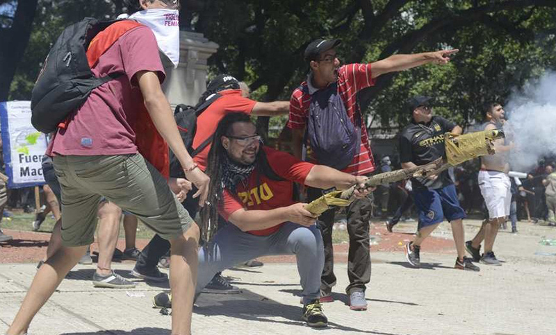 Carta del militante: el “hombre mortero” se definió como un «perseguido político»