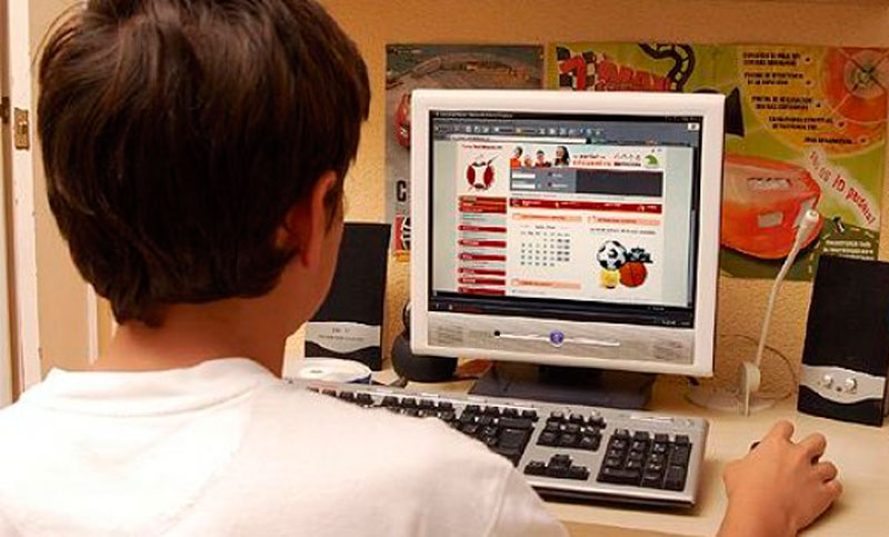 A uno de cada tres padres le preocupa que sus hijos se hagan adictos a Internet