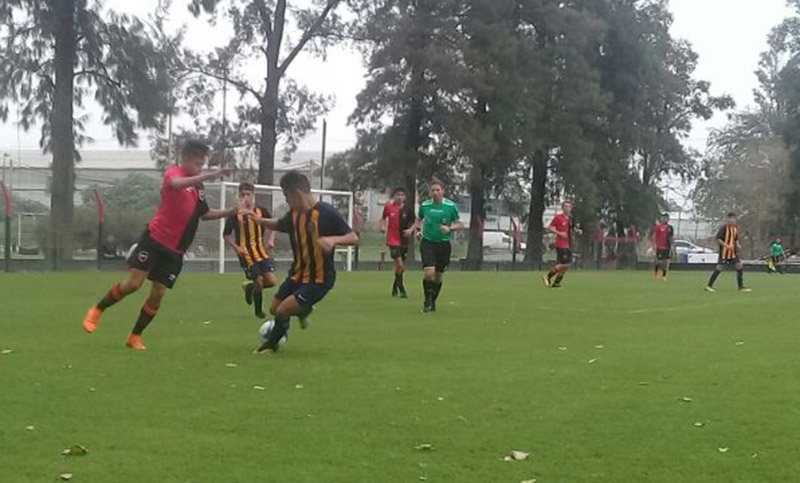 Newell’s y Central no se sacaron ventajas en las inferiores de AFA