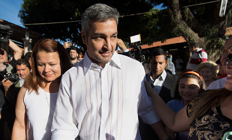 El candidato oficialista toma la delantera en el conteo de votos en Paraguay