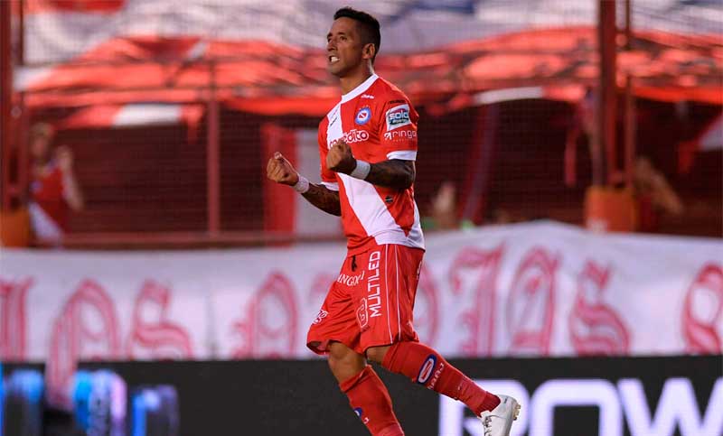 El viernes llega con dos partidos de Superliga Argentina de Fútbol