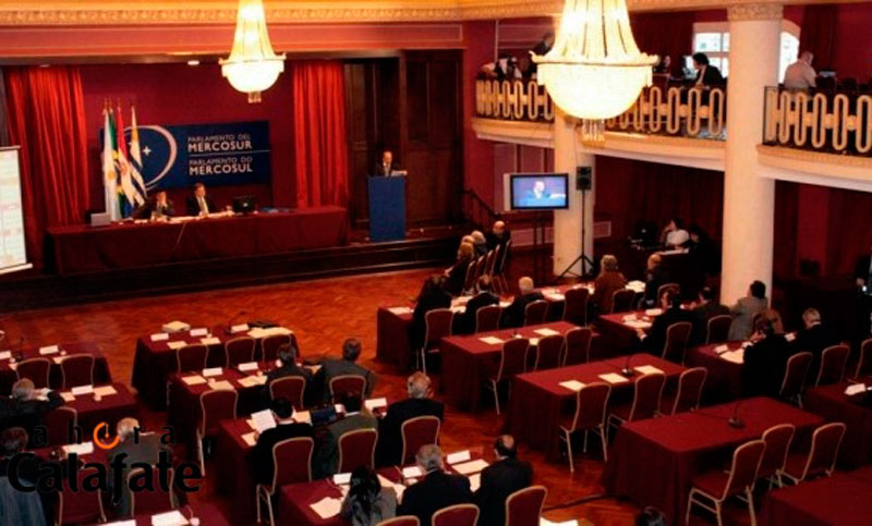 El Parlasur expresó su preocupación por la salida de seis países