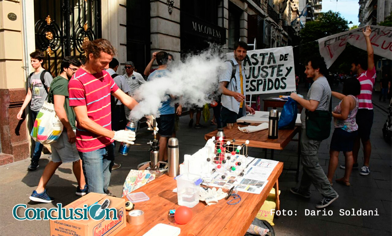 Feria de ciencia y radio abierta, por el Día del Investigador Científico