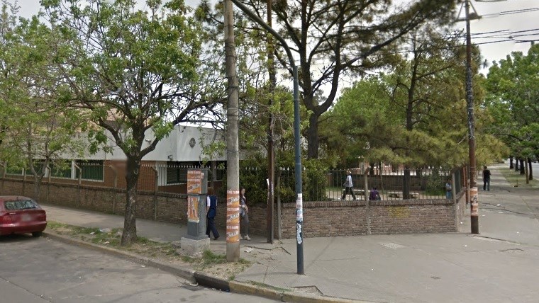 Una escuela de zona sur no quiere cerrar sus puertas a pesar de registrarse un caso de meningitis