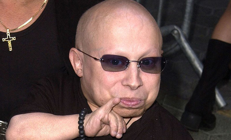 Falleció el actor Verne Troyer, conocido por interpretar a «Mini Mi»