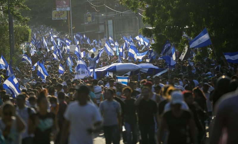 Nicaragua se alista para un diálogo tras protestas que dejaron 34 muertos