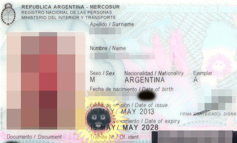Una niña de 10 años recibió hoy su documento con el cambio de género