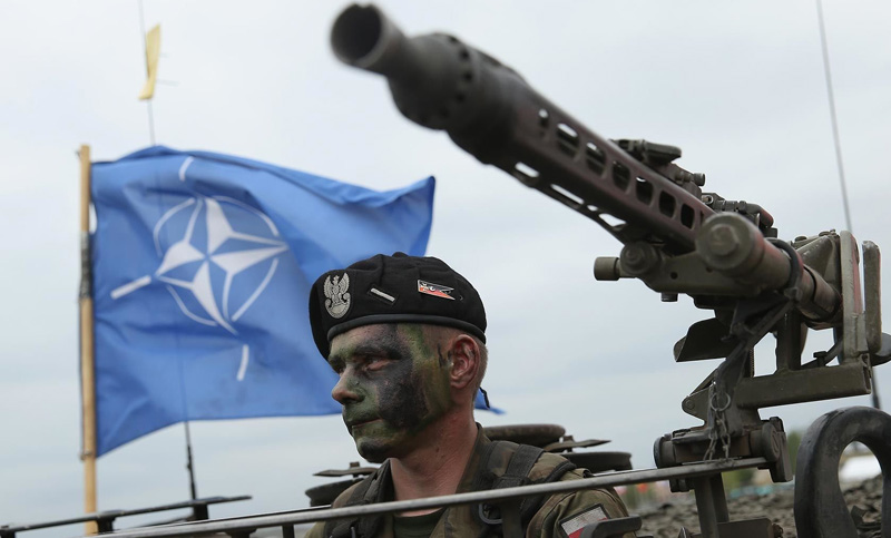 «La OTAN cruzó la línea roja al seguir expandiéndose hacia las fronteras de Rusia»