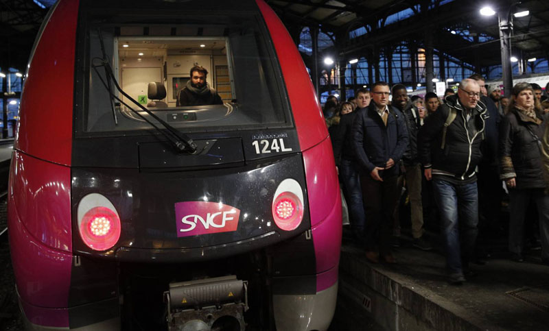 La huelga de los trenes preocupa al gobierno de Macron
