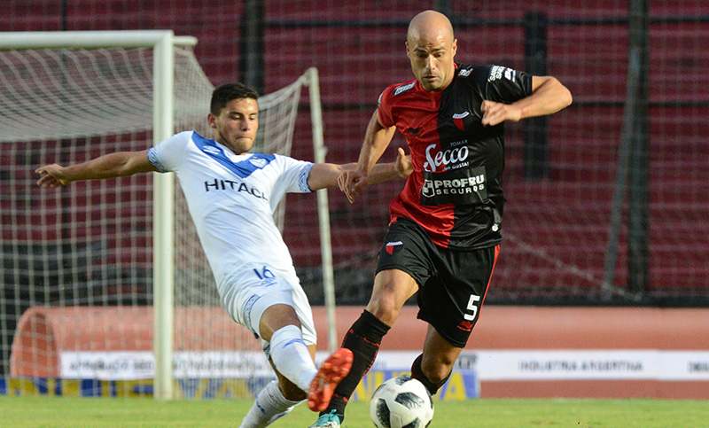 Vélez venció a Colón y River-Estudiantes fue suspendido