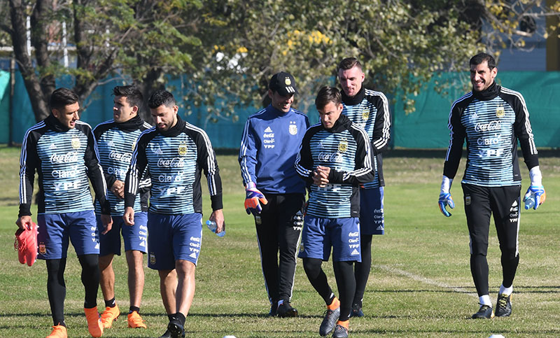 Higuaín, Fazio, Banega, Di María y Armani se sumaron a la Selección