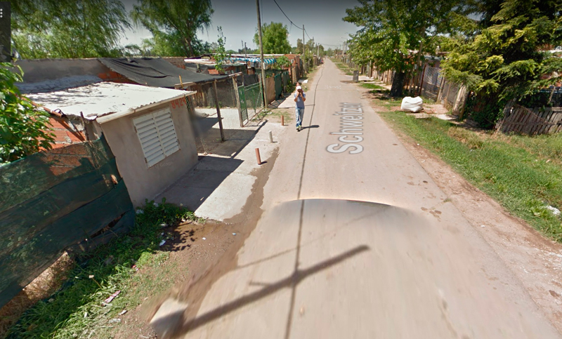 La golpeó, la ató de pies y manos e intentó secuestrarla junto a su hijo
