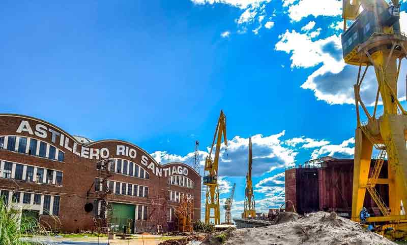 Denuncian persecución gremial a trabajadores del astillero Río Santiago