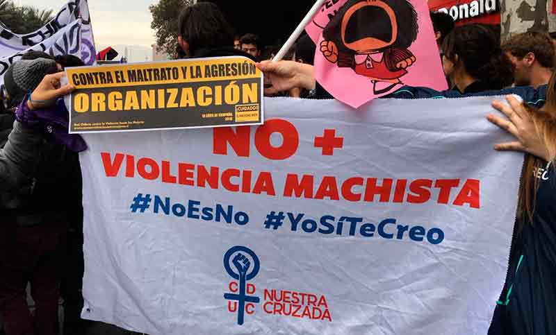 Miles de estudiantes marchan en Chile para exigir una «educación no sexista»