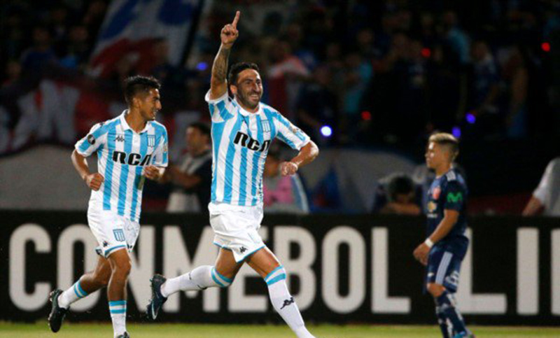 Donatti aseguró la clasificación de Racing a octavos de final
