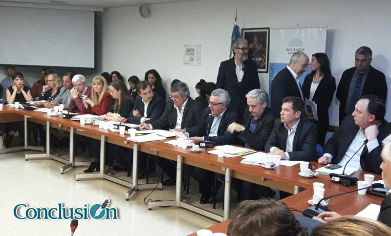 Intendentes del conurbano se reunieron y apuntaron a Vidal y a Macri por tarifas