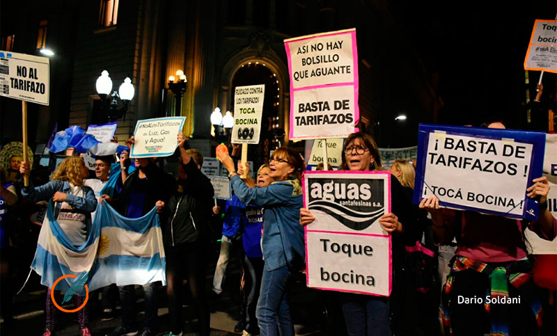 Nuevo ruidazo contra los tarifazos se escuchó fuerte en Rosario