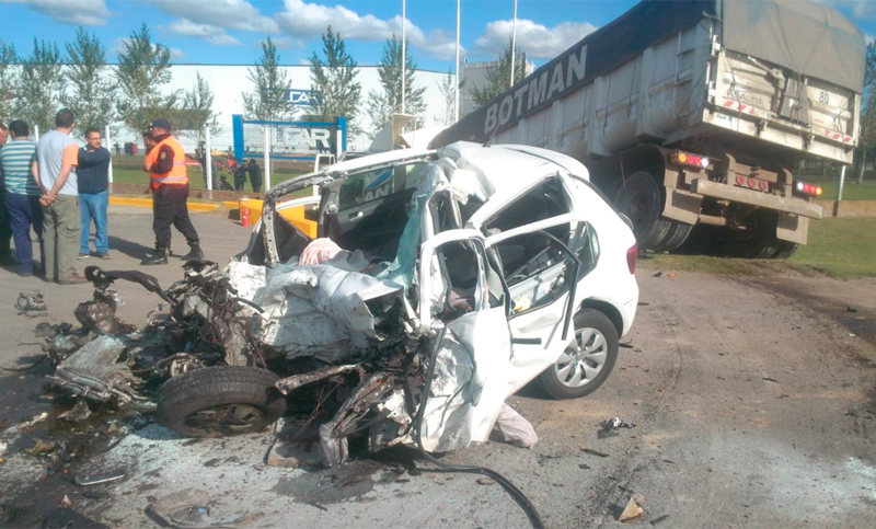 Un muerto y varios heridos tras un siniestro vial en la AO12