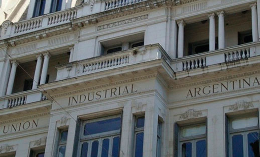 La UIA advirtió que la decisión del Central afectará la actividad económica