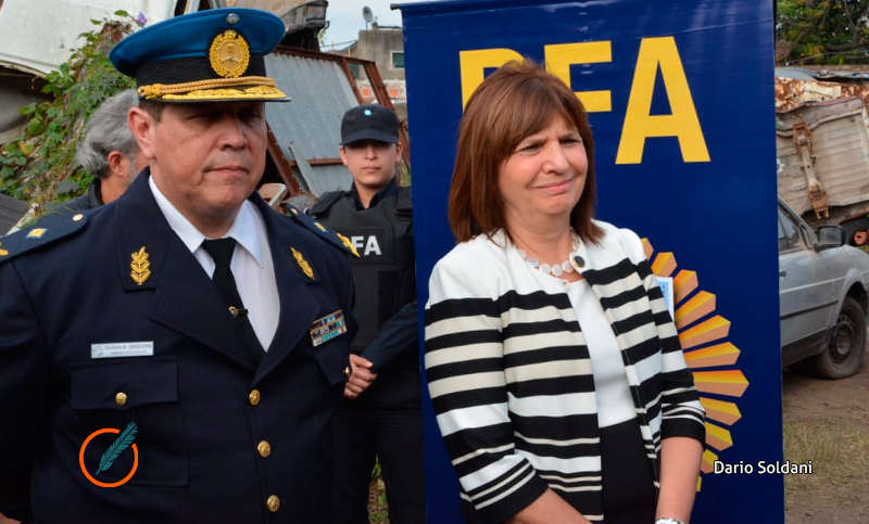 Bullrich recorrió un desarmadero ilegal recientemente desbaratado