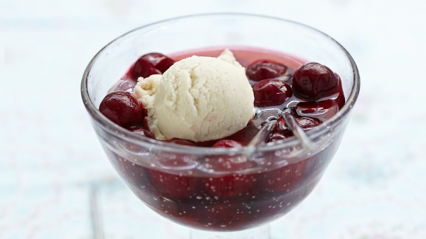 Manzanas al vino tinto