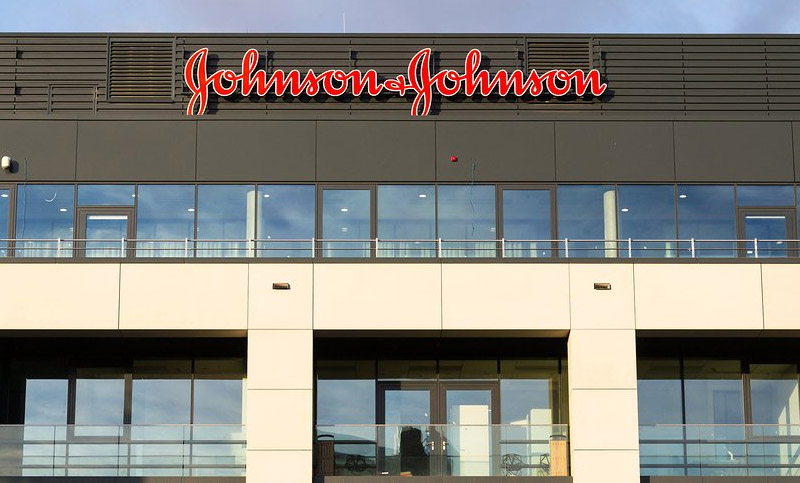 Johnson & Johnson perdió una nueva demanda: sus productos generan cáncer