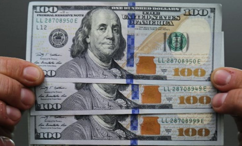 Finanzas vuelve a buscar fondos con una licitación de Letes en dólares