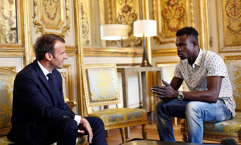 Un joven malí «sin papeles» salvó a un niño en Francia y será nacionalizado