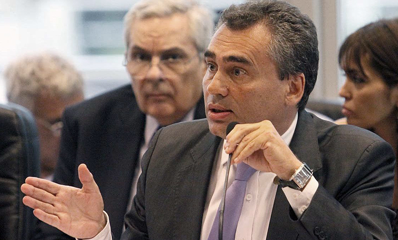 Alejandro Vanoli aseguró que el dólar se dispara porque la economía no crece