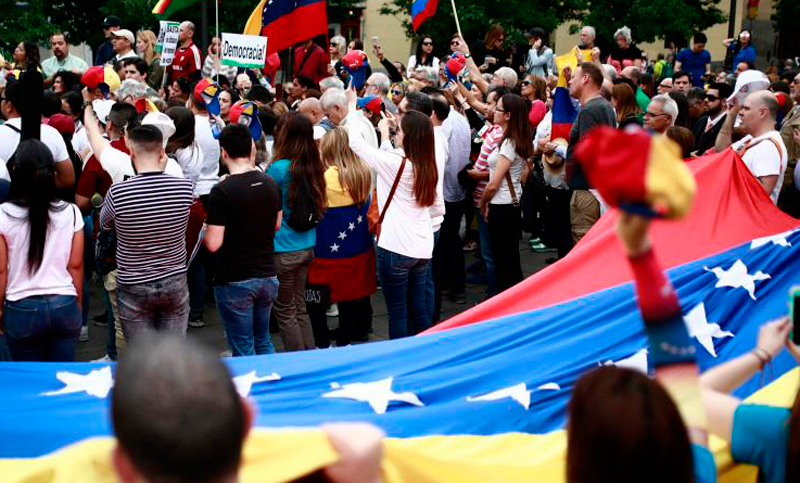 Un encuesta marca que nueve de cada diez venezolanos está peor que el año pasado