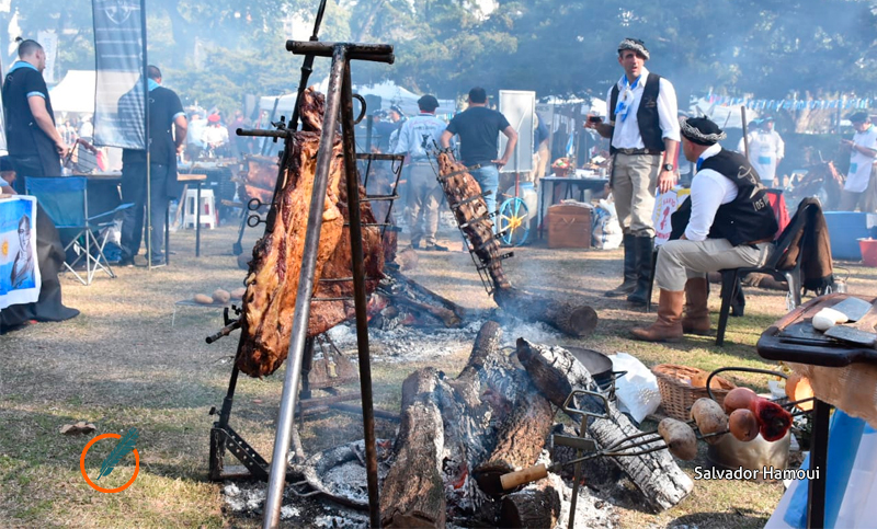 Así se vivió la Fiesta de la Bandera en Rosario: bailes, asado y mucho color