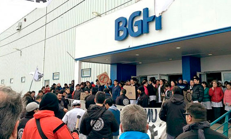 Metalúrgicas fueguinas despidieron a 800 trabajadores