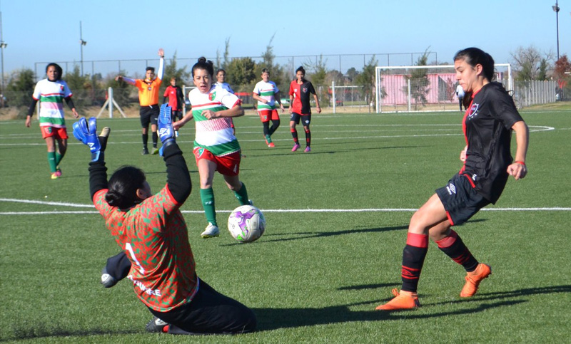 Sin cambios en la cima y con grandes goleadas en la 11ª del Femenino de Rosarina