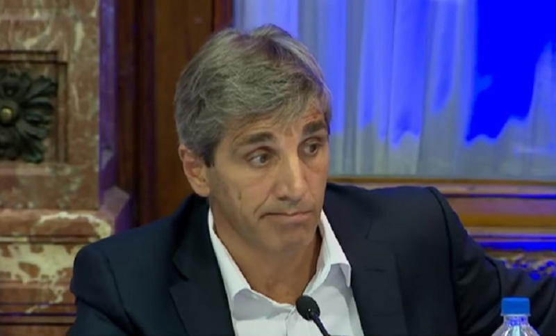 Sorpresa: Caputo vendió las Lebac y se pasó a dólares justo antes de la devaluación