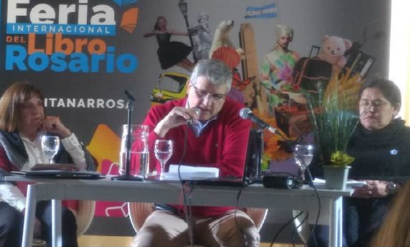 La mesa de comunicación científica estuvo presente en la Feria del Libro