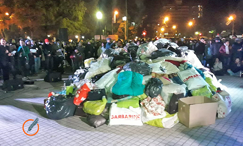 A pesar del frío, el Movimiento Solidario juntó 600 frazadas para necesitados