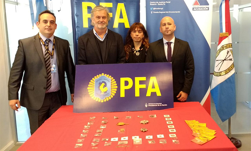 Recuperaron y devolvieron a su dueño una colección de monedas robadas en Uruguay