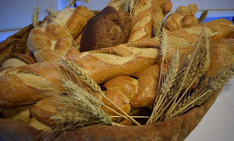 La harina superó el precio internacional y el pan podría valer cerca de 90 pesos