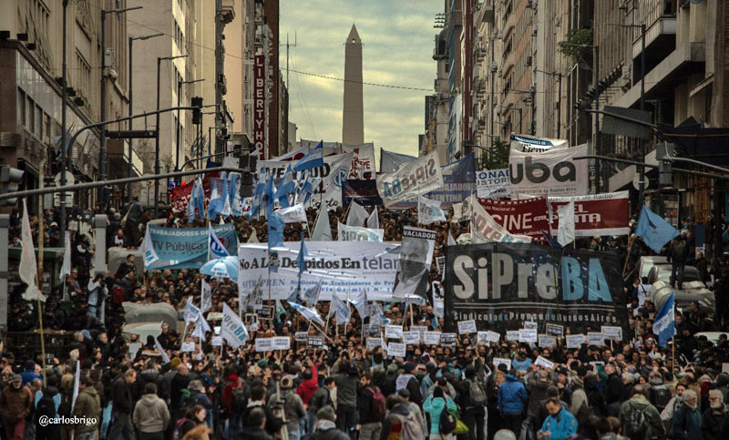 Trabajadores de Telam se movilizaron para reclamar la reincorporación