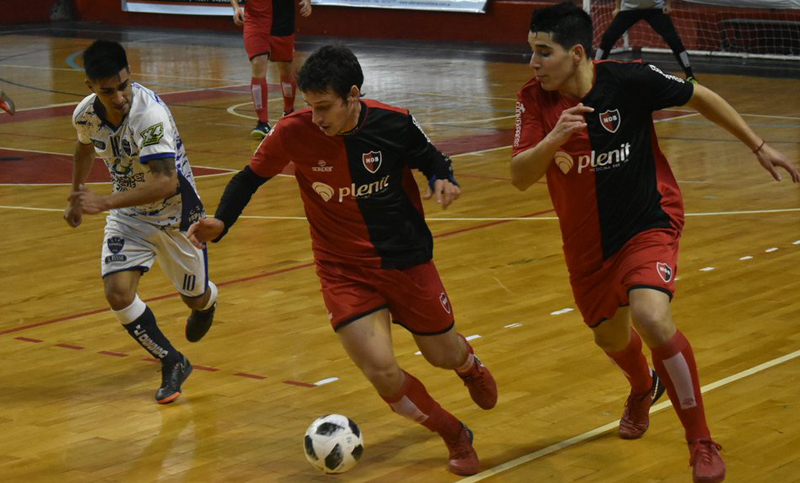 Newell’s ganó con autoridad y sigue firme en la punta